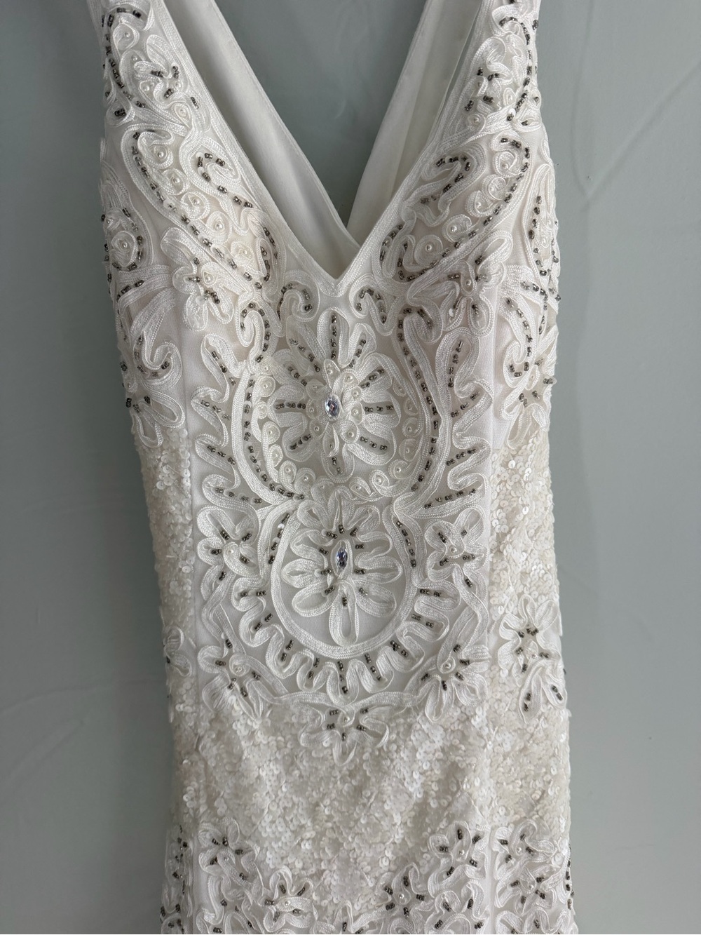 Sue Wong Ivory Beaded Wedding Gown, New With Tags and Extra Beads, Size 8 - Picture 4 of 4